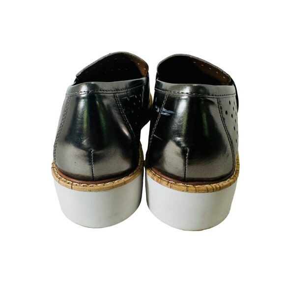 Halogen Emily Metal Pewter Leather Loafer 10 Comfortable Preppy Academic Shoe - Picture 10 of 15